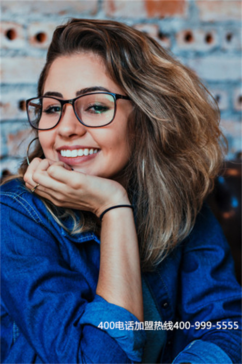 撥打400電話誰付錢(出名的400電話資費)